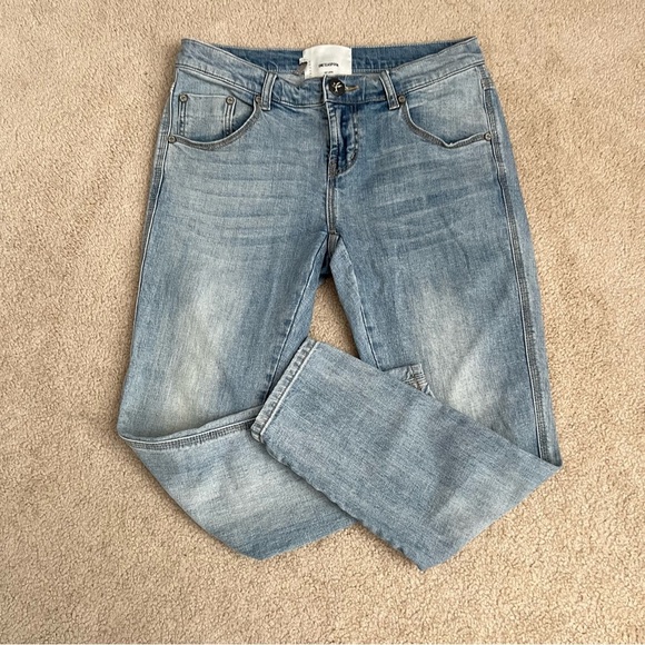 One X One Teaspoon FreeBirds II Low Waist Stretch Jeans Fitted Leg Light Wash - Picture 2 of 11